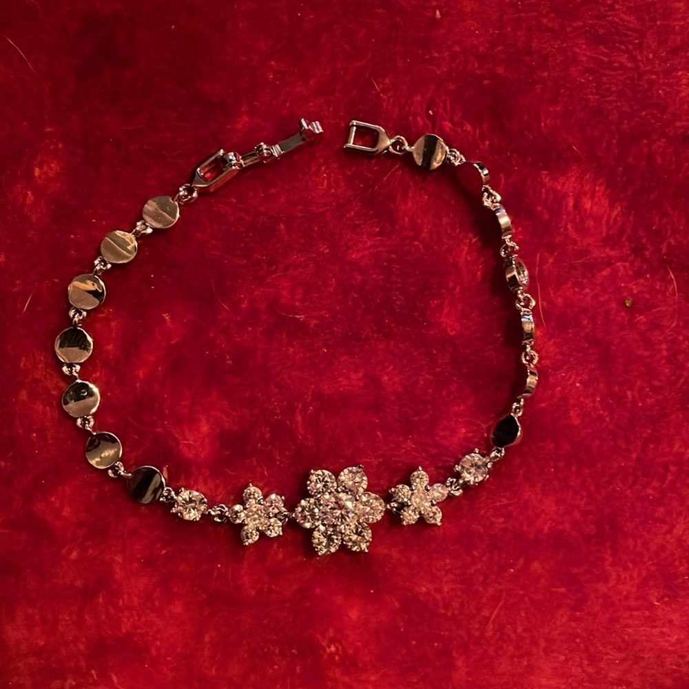 Silver crystal flower Bracelet non tarnish
